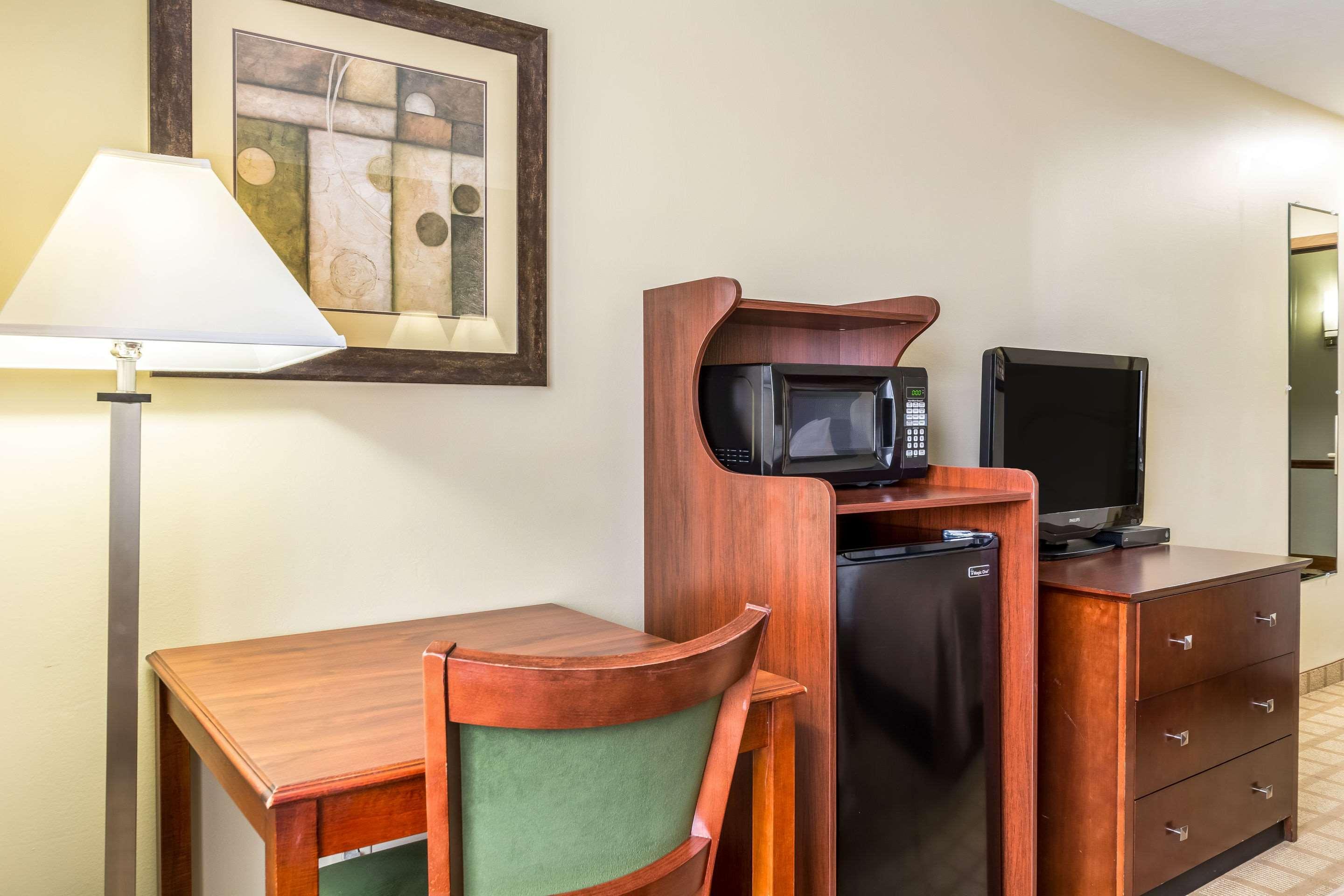 Quality Inn I-74 Batesville Bagian luar foto