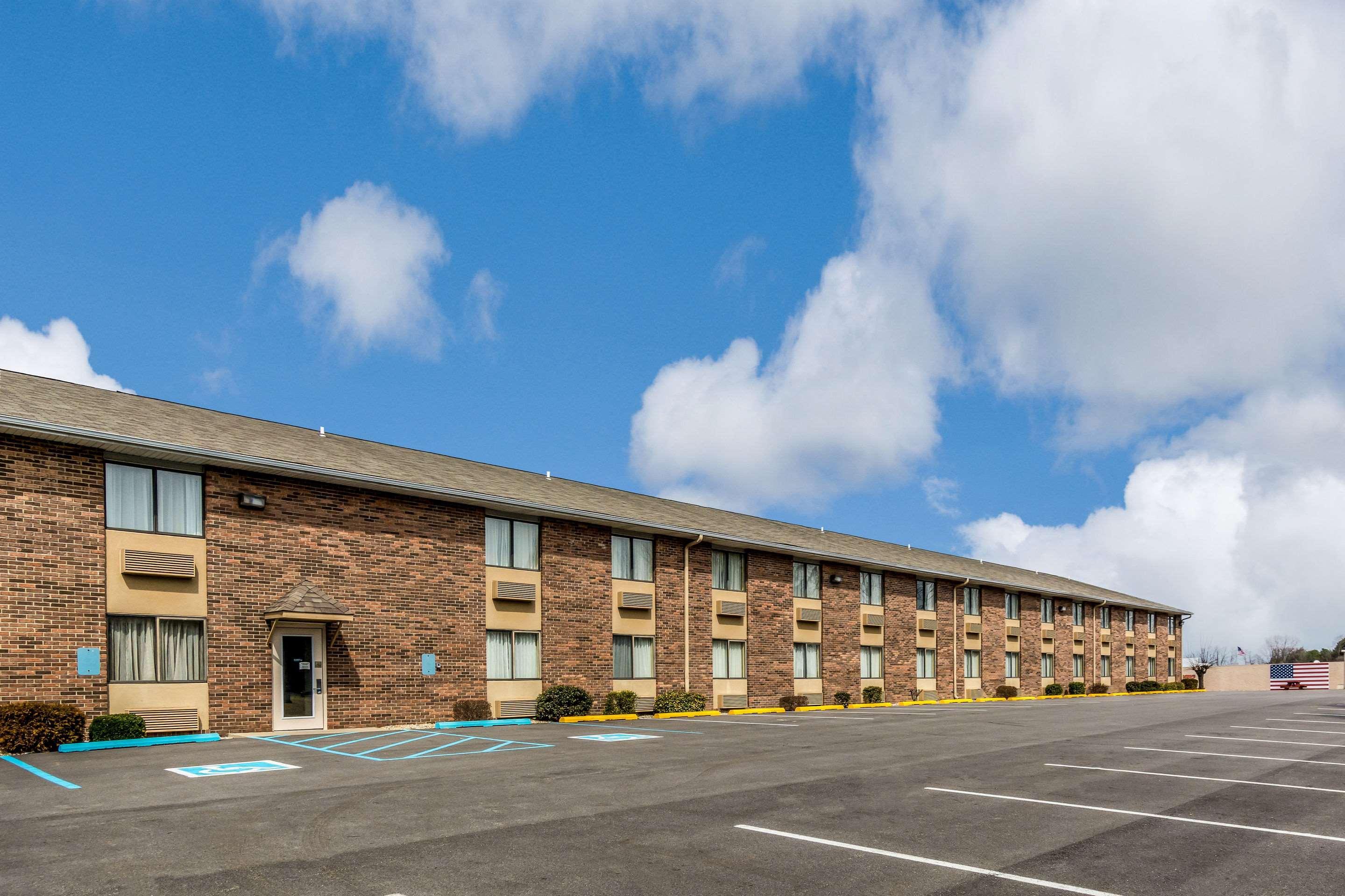 Quality Inn I-74 Batesville Bagian luar foto