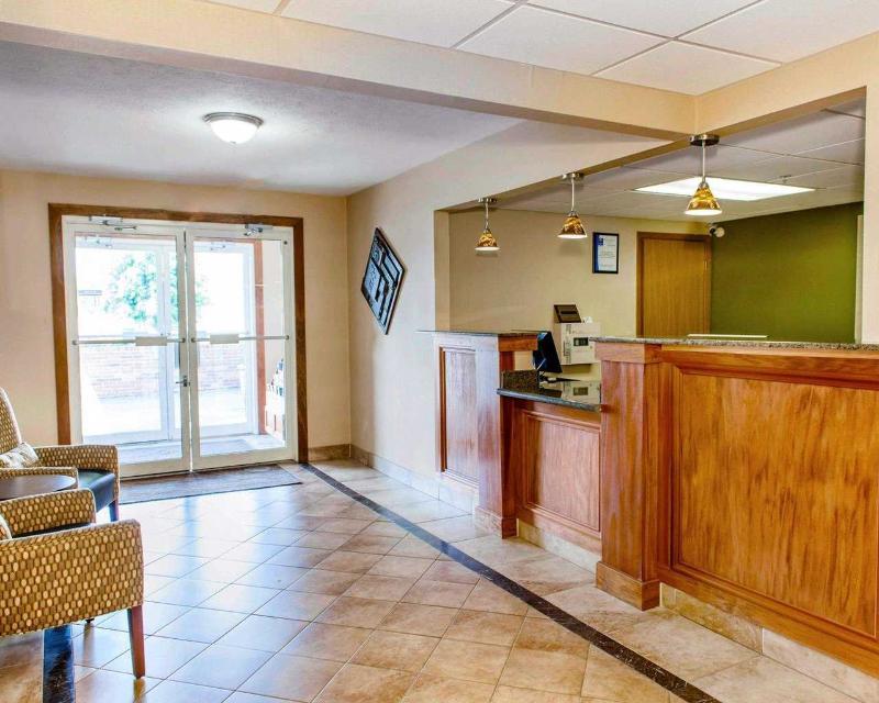 Quality Inn I-74 Batesville Bagian luar foto