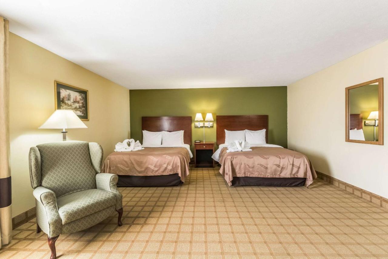 Quality Inn I-74 Batesville Bagian luar foto