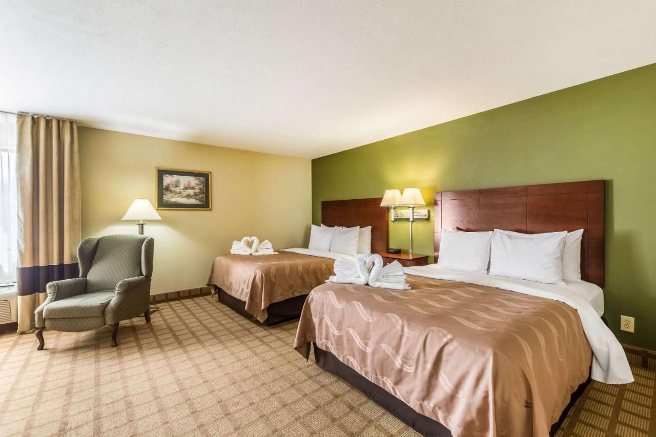 Quality Inn I-74 Batesville Bagian luar foto
