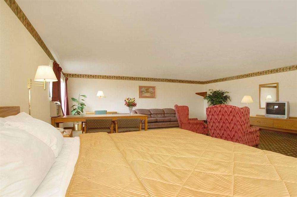 Quality Inn I-74 Batesville Ruang foto